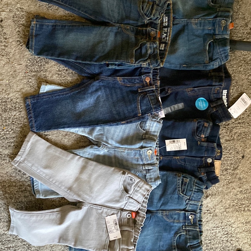 8 pairs of brand new jeans w tags size 6-9 months